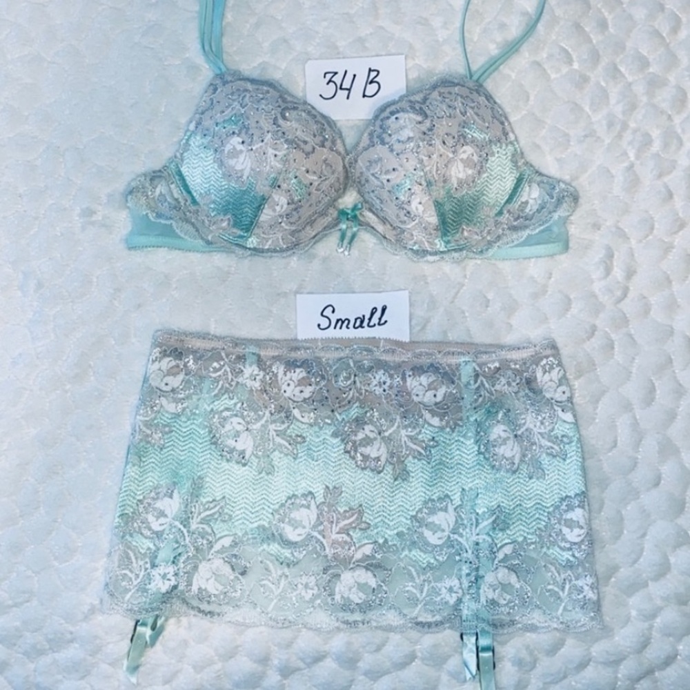 Mint Very Sexy Swarovski small skirt only.